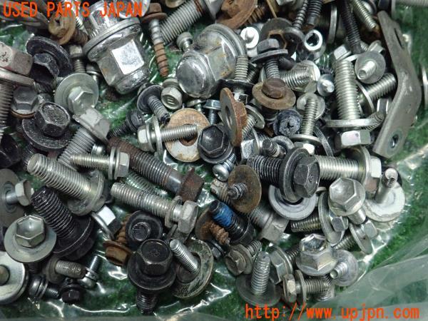3UPJ=15130720]レクサス RX270 バージョンＬ(AGL10W L10W系)ネジ・ナット・ステー類 ジャンク_m3