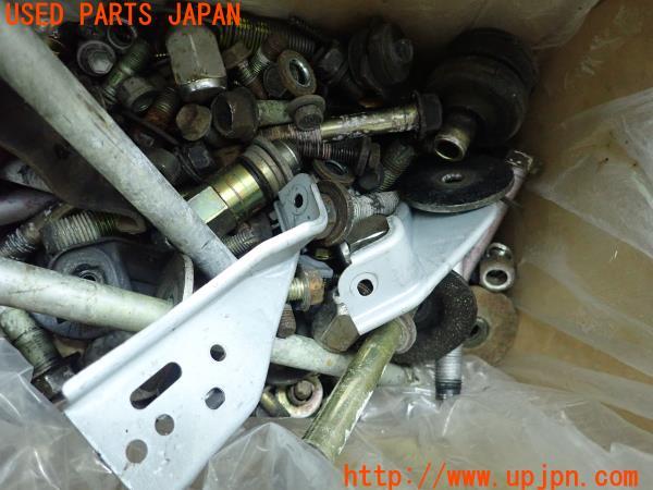 3UPJ=15360720]ハイラックスサーフ(VZN185W)180系 中期 ボルト ネジ ナット ステー類 セット ジャンク _m2