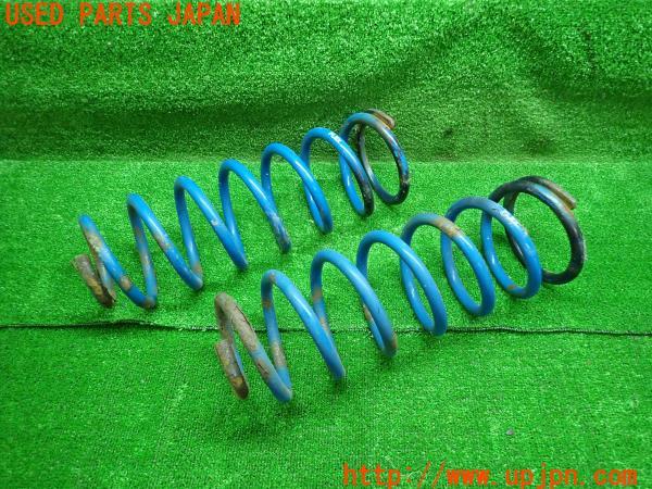 3UPJ=15380412]ハイラックスサーフ(RZN185W)SSR-X 中期 FLEX フレックス リアコイルスプリング リヤ サスペンション バネ 左右 中古_m0