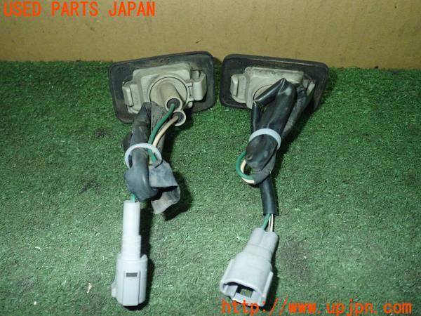 3UPJ=15530530]ランクル80系(FZJ80G)後期 XACTA ザクタ 818-58313 サイドマーカー 中古_m3