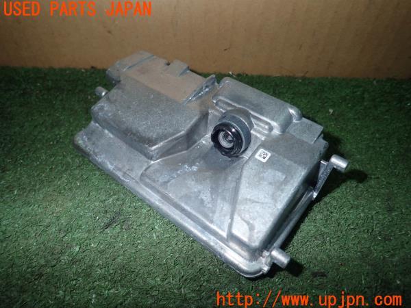 3UPJ=15620560]ポルシェ マカン ターボ(95BCTL)純正 7PP.980.653.D フロントカメラ 中古_m0