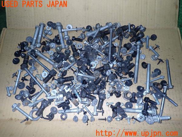 3UPJ=15630720]BMW M135i(1B30 F20)中期 ネジ・ナット・ステー類 セット ジャンク_m0
