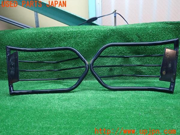 3UPJ=15670012]FJクルーザー(GSJ15W)リアテールガード カバー ガーニッシュ ランプガード 中古 _m1