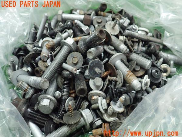 3UPJ=15910720]BMW X3 xDrive35i(WX35 F25)ネジ・ナット・ステー類 ジャンク_m0