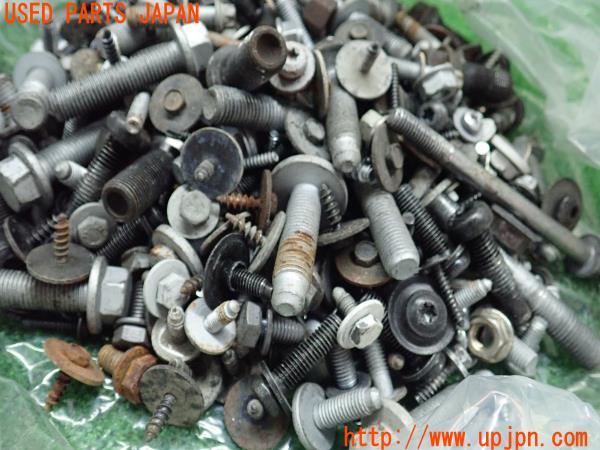 3UPJ=15910720]BMW X3 xDrive35i(WX35 F25)ネジ・ナット・ステー類 ジャンク_m3