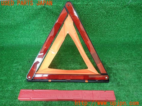 3UPJ=15920643]BMW・3シリーズ(8A20 F30)純正 三角表示板 停止板 27R034006 中古_m0