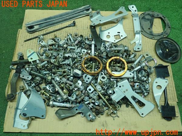 3UPJ=16150720]ソアラ(UZZ40)ネジ・ナット・ステー類 セット ジャンク_m0