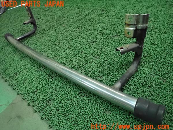 3UPJ=16210056]デリカ スペースギア シャモニー(PD6W)リアバンパーガード リヤ パイプ ステップ  中古_m2