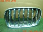 3UPJ=16250047]BMW X6(FG30 E71)前期 社外 フロントグリル キドニーグリル 中古_s3