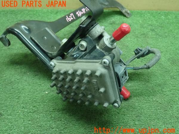3UPJ=16270113]MIRAI(ミライ)(JPD10)オイルポンプ 中古_m1
