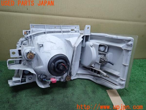3UPJ=16480561]ハイエースバン(KDH205V 1型)純正 ヘッドライト 社外LED 中古_m4