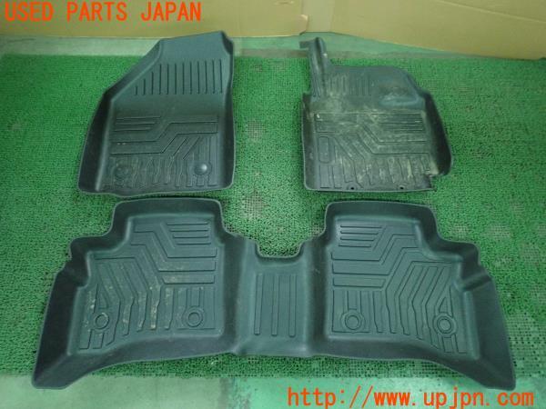 3UPJ=16540629]スイフトスポーツ(ZC33S 1型)社外 ゴムフロアマット 中古_m0