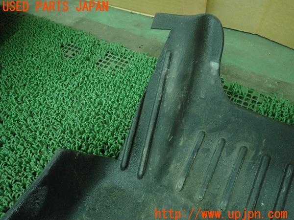 3UPJ=16540629]スイフトスポーツ(ZC33S 1型)社外 ゴムフロアマット 中古_m1