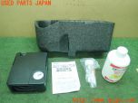 3UPJ=16590625]アウディ A7(4GCGWC)前期 純正 パンク修理キット 中古_s0