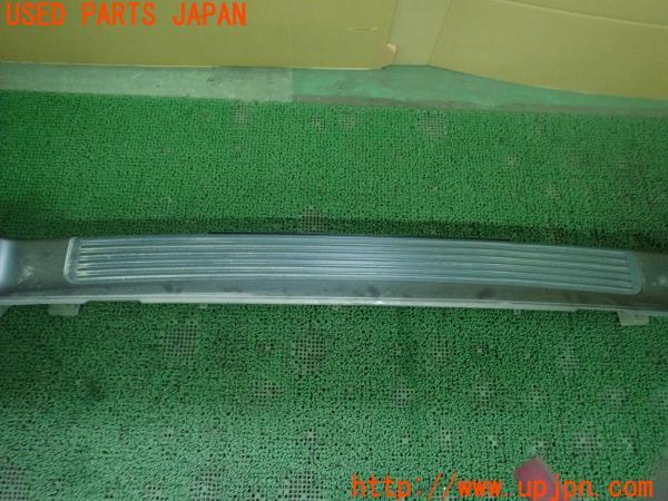 3UPJ=16980058]ランクル100(HDJ101K)前期 純正 加工 リアバンパー 中古_m4