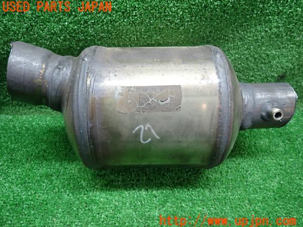 3UPJ=17200159]ベンツ GLB(247612M X247系)触媒 キャタライザー 約2.9Kg 切断加工品 ジャンク_m1