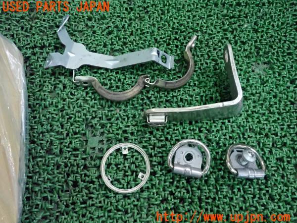 3UPJ=17200720]ベンツ GLB(247612M X247系)ネジ・ナット・ステー類 ジャンク_m1