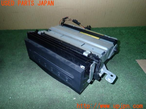 3UPJ=17220518]ベンツ ML350 4MATIC W164(164186)前期 純正 CDチェンジャー 中古_m2