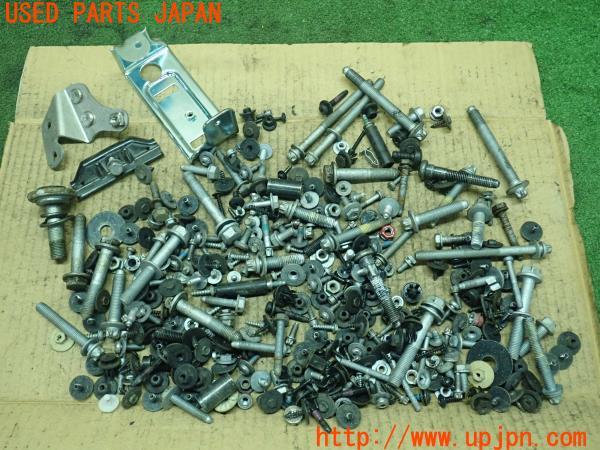 3UPJ=17510720]BMW ミニ(MINI)クーパーS(XR20M F56)ネジ・ナット・ステー類 セット ジャンク_m0