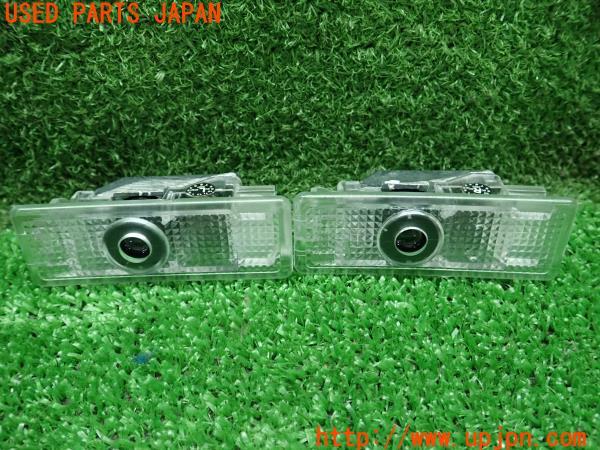3UPJ=17590590]BMW ミニ ジョンクーパーワークス(R56)カーテシランプ 中古_m0