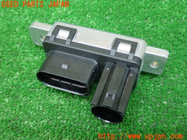 3UPJ=18020579]レンジローバーイヴォーク(LV2NB L538系)グローリレーコントロールモジュール  中古_m3