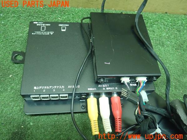 3UPJ=18040578]マセラティ クアトロポルテ(MQPG)社外 地デジチューナー 中古_m1