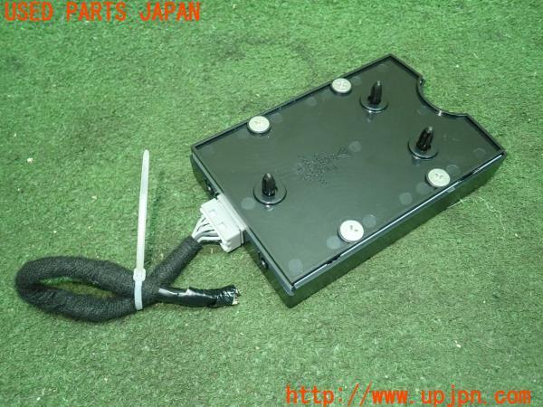 3UPJ=18330549]ポルシェ パナメーラ S(970M48A)純正 970.642.329.00 カードリーダー 中古_m2