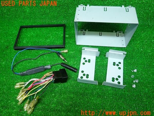 3UPJ=18490604]VW ワーゲン ルポ GTI(6EAVY)オーディオ ナビ 取付キット 2DIN 中古_m0