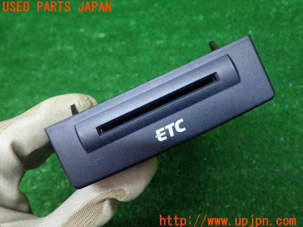 3UPJ=18540503]アウディS4 クワトロ(8KCAKF B8系)純正ビルトイン ETC車載器 本体のみ 4F0919813C 99414-00005 中古_m2
