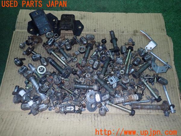3UPJ=18550720]ランドクルーザープラド(KZJ78W)後期 ネジ・ナット・ステー類 セット ジャンク_m0