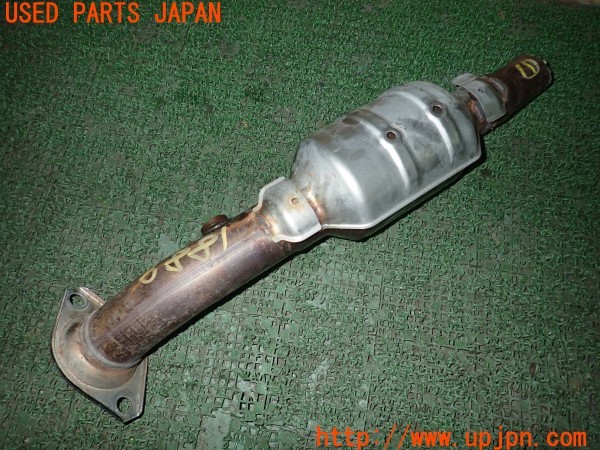 3UPJ=18890159]C-HR ハイブリッド(ZYX11)純正 触媒 マニバーター マテリアル 約2.6Kg 切断加工品 ジャンク_m0