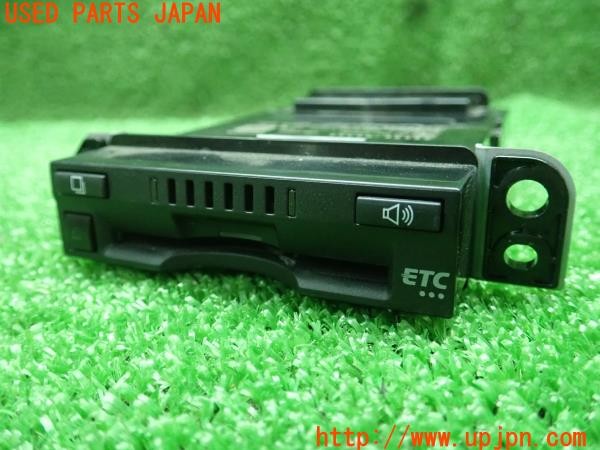 3UPJ=18890503]C-HR ハイブリッド(ZYX11)純正ビルトイン 08686-00360 ETC車載器 中古_m0