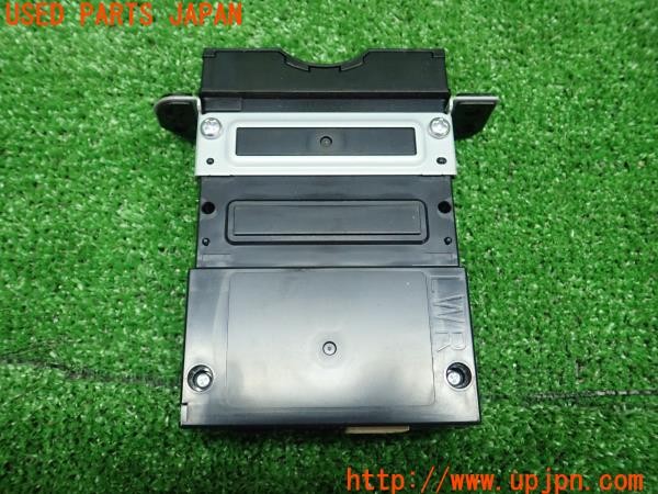 3UPJ=18890503]C-HR ハイブリッド(ZYX11)純正ビルトイン 08686-00360 ETC車載器 中古_m2