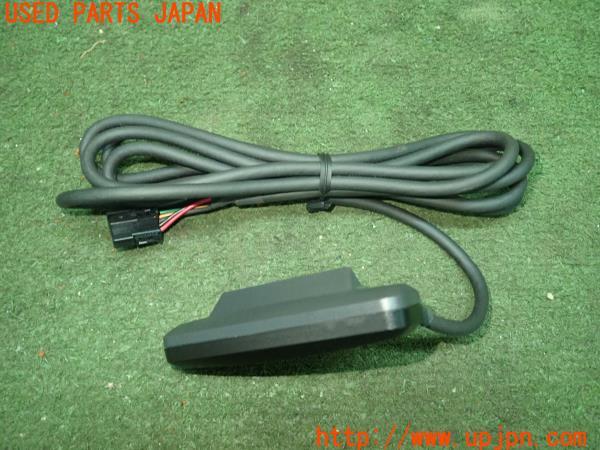 3UPJ=18920549]ベンツ A180(176042 W176)純正 VICSアンテナ 中古_m1