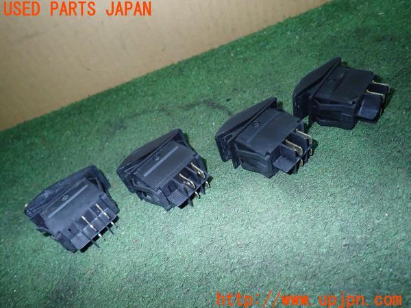 3UPJ=19100532]ジープラングラー アンリミテッド(JK38L)社外 スイッチ 中古_m2
