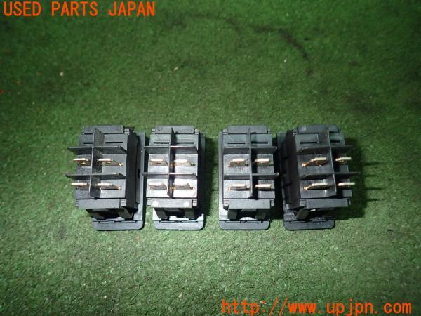 3UPJ=19100532]ジープラングラー アンリミテッド(JK38L)社外 スイッチ 中古_m3