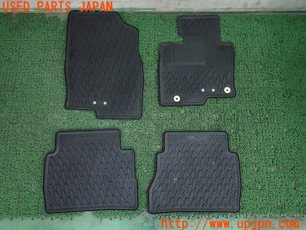 3UPJ=19190629]CX-5(KF2P)純正 フロアマット 中古_m1