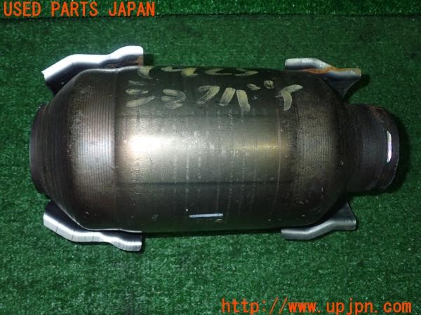 3UPJ=19250159]レクサス UX250h(MZAH10)純正 触媒 マニバーター マテリアル 約1.5Kg 切断加工品 ジャンク_m0