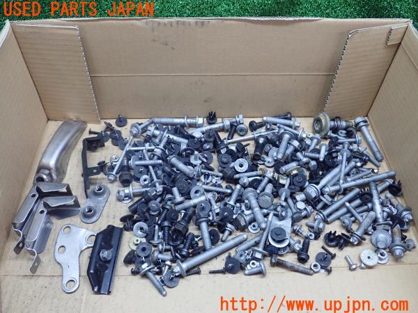 3UPJ=19480720]BMW X1(AD20 F48)ネジ・ナット・ステー類 セット ジャンク_m0