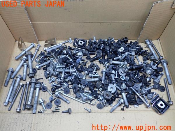 3UPJ=19530720]BMW 528i(XG28 F10)ネジ・ナット・ステー類 セット ジャンク_m0