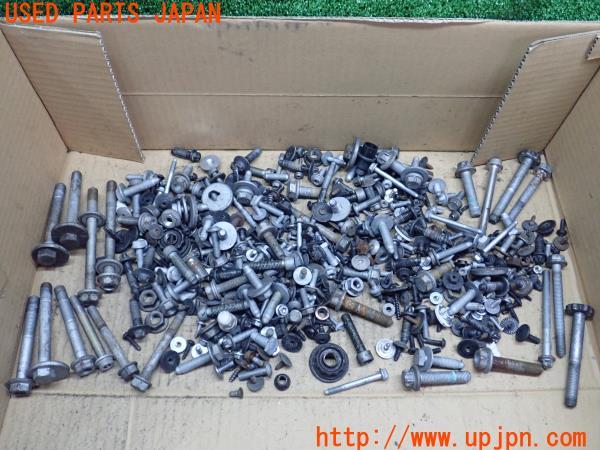 3UPJ=19780720]ポルシェ パナメーラ S(970M48A)ネジ・ナット・ステー類 セット ジャンク_m0