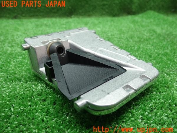 3UPJ=19920560]ベンツ SLC 200(172434 R172)純正 0009027632 フロントカメラ 中古_m0