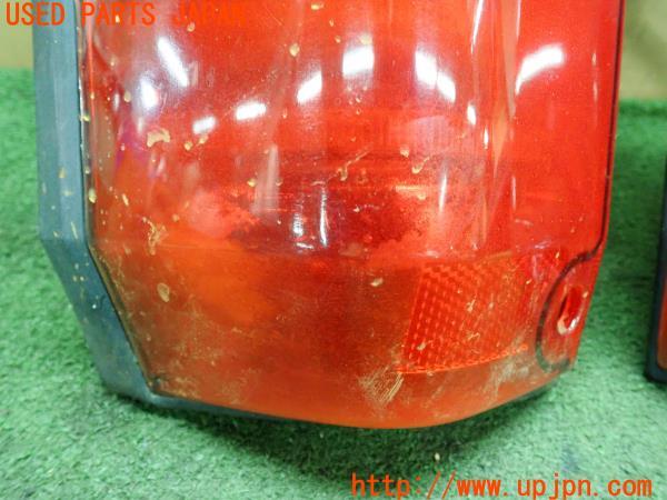 3UPJ=20210547]ランクルプラド(KZJ78W)後期 社外 テールランプ ジャンク 中古_m2