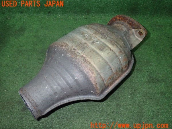 3UPJ=20230159]レクサス SC430(UZZ40)後期 純正 触媒 マニバーター マテリアル 約2.3Kg 切断加工品 ジャンク_m1