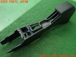 3UPJ=20370621]WR-V(DG5)純正 アームレスト付センターコンソール 中古_s0