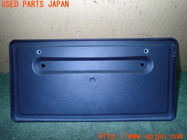 3UPJ=20420001]テスラ モデル3(3L13)純正 1531452-00-A ナンバーフレーム ホルダー 中古_m0