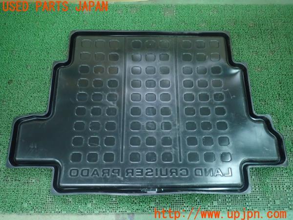 3UPJ=20480634]ランクルプラド(TRJ150W)前期 純正 ラゲッジマット 7人乗り用 中古_m1