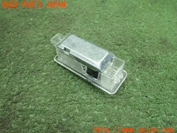 3UPJ=20810590]ベンツ CLS550(218373 C218)社外 カーテシランプ メーカーロゴ 中古_m1
