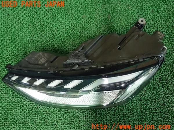 3UPJ=20990050]アウディ A4(8WDEM B9系)純正 ヘッドライト 8W0.941.035.F 中古_m1