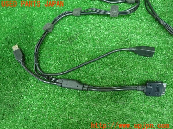 3UPJ=21030550]ポルシェ カイエン(92AM5502A 958型)RCA(赤・白・黄 オス)端子 ipod接続ケーブル ハーネス インターフェース 中古_m2